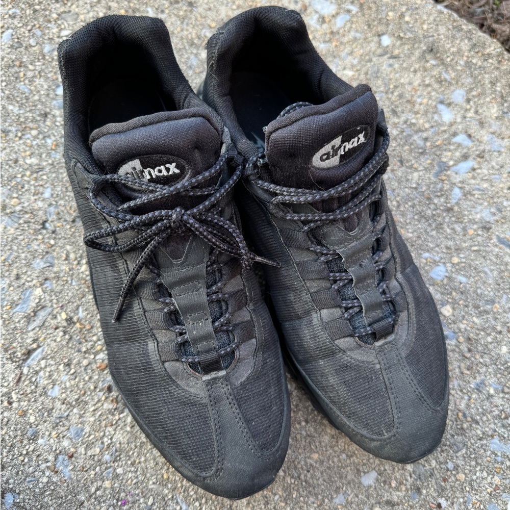 Nike Air Max 95 Essential